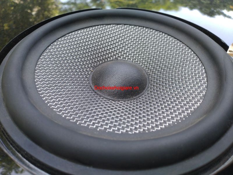 Nâng cấp âm thanh Kia Sportage với loa cánh Mark Levinson Infinity, loa treble Harman Kardon Logic7