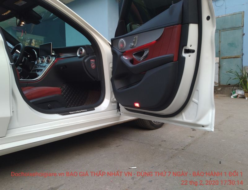 Cách Âm Chống Ồn Xe Mercedes C300 AMG