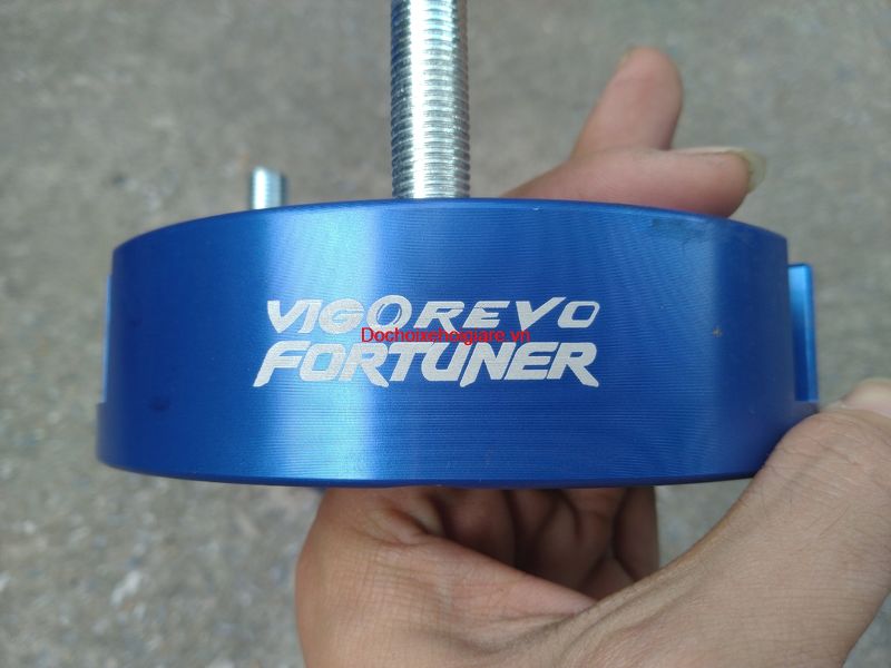 Spacer đệm phuộc trước Toyota Hilux Fortuner 4Runner giúp nâng cao thân xe phôi hợp kim nhôm 6061-T6 THAILAND