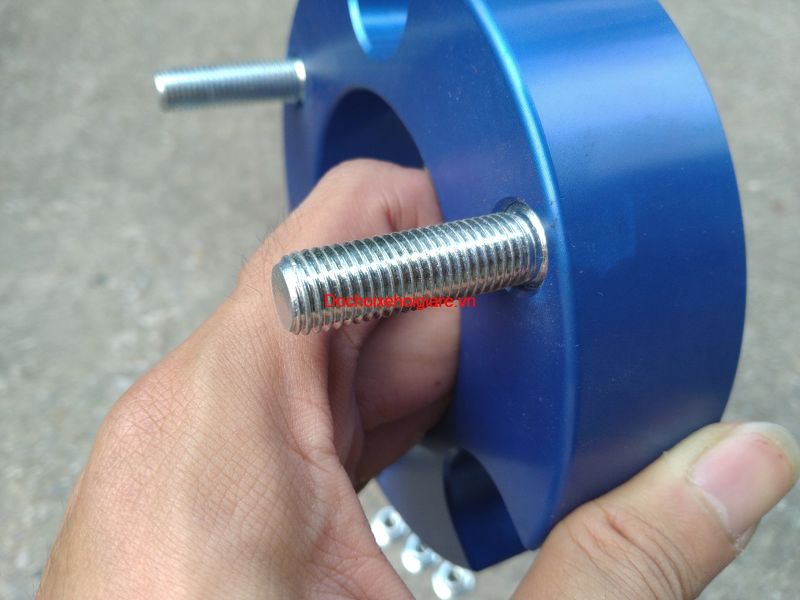 Spacer đệm phuộc trước Toyota Hilux Fortuner 4Runner giúp nâng cao thân xe phôi hợp kim nhôm 6061-T6 THAILAND