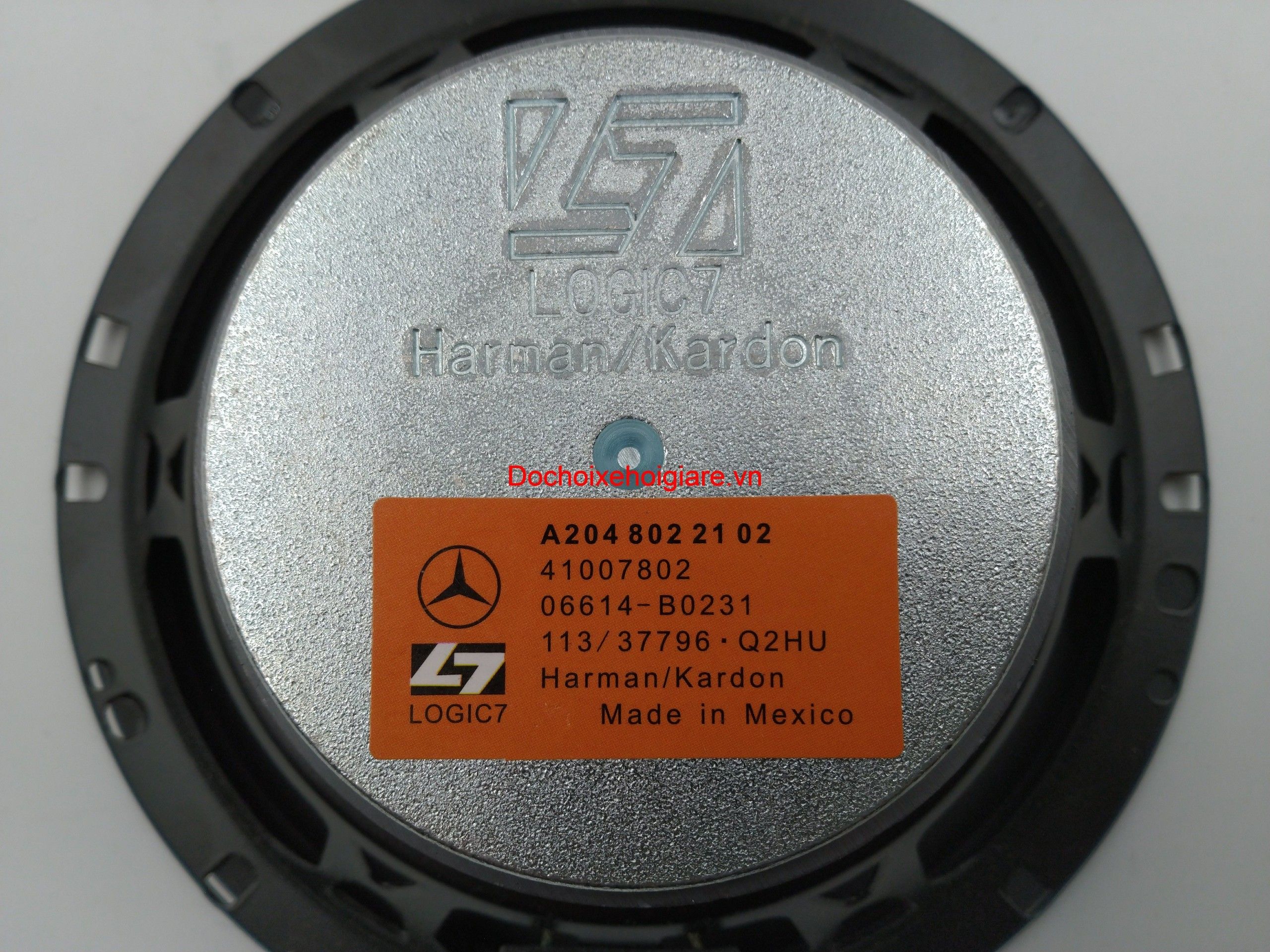 Loa cánh cửa Mercedes, BMW Harman Kardon