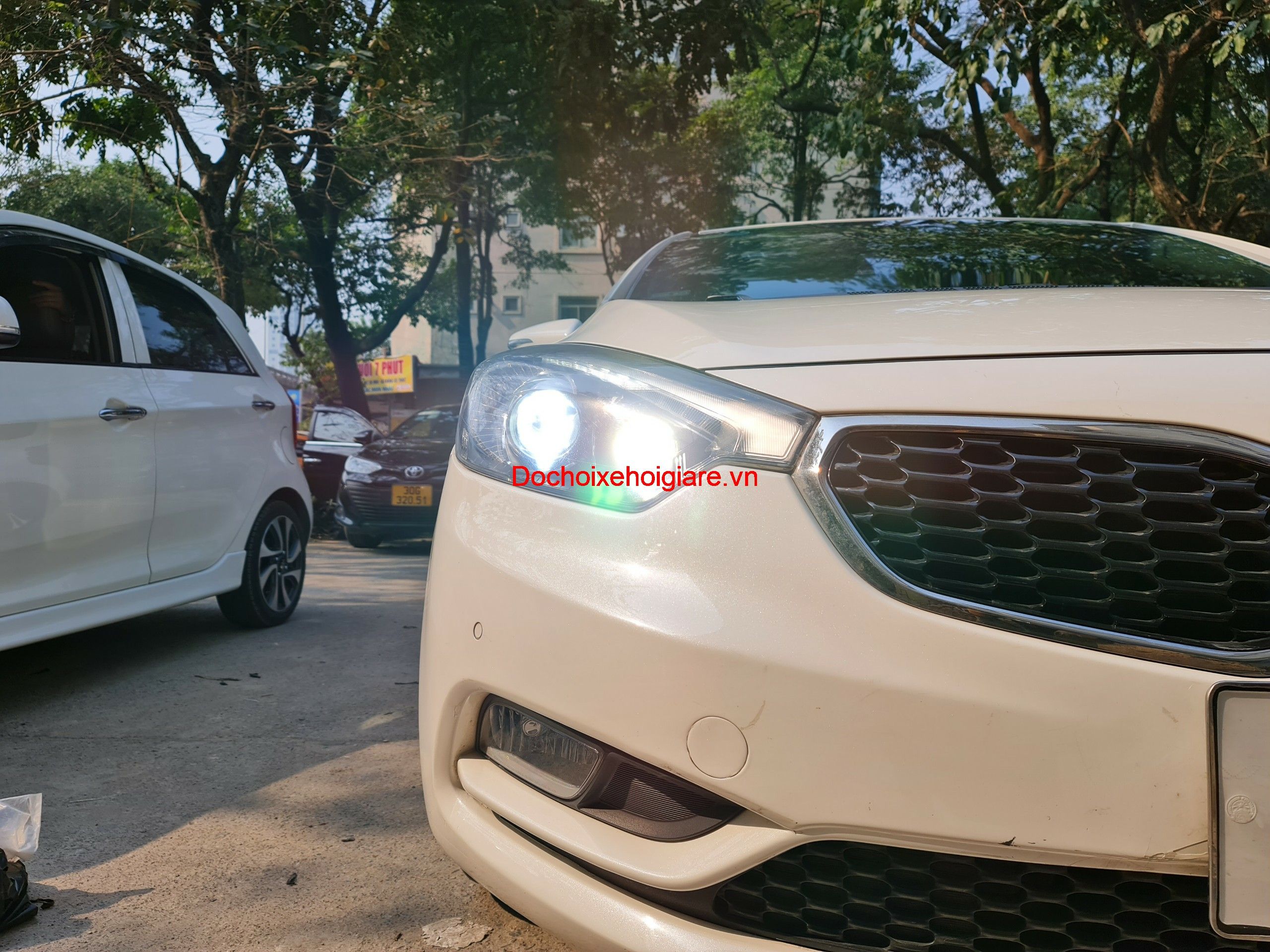 Độ Đèn Bi Pha Led Laser Xenon Kia K3 Cerato Hatchback 2015 Giá Rẻ Nhất. Bao Dùng Thử 30 Ngày. Bảo Hành Tối Thiểu 2 Năm