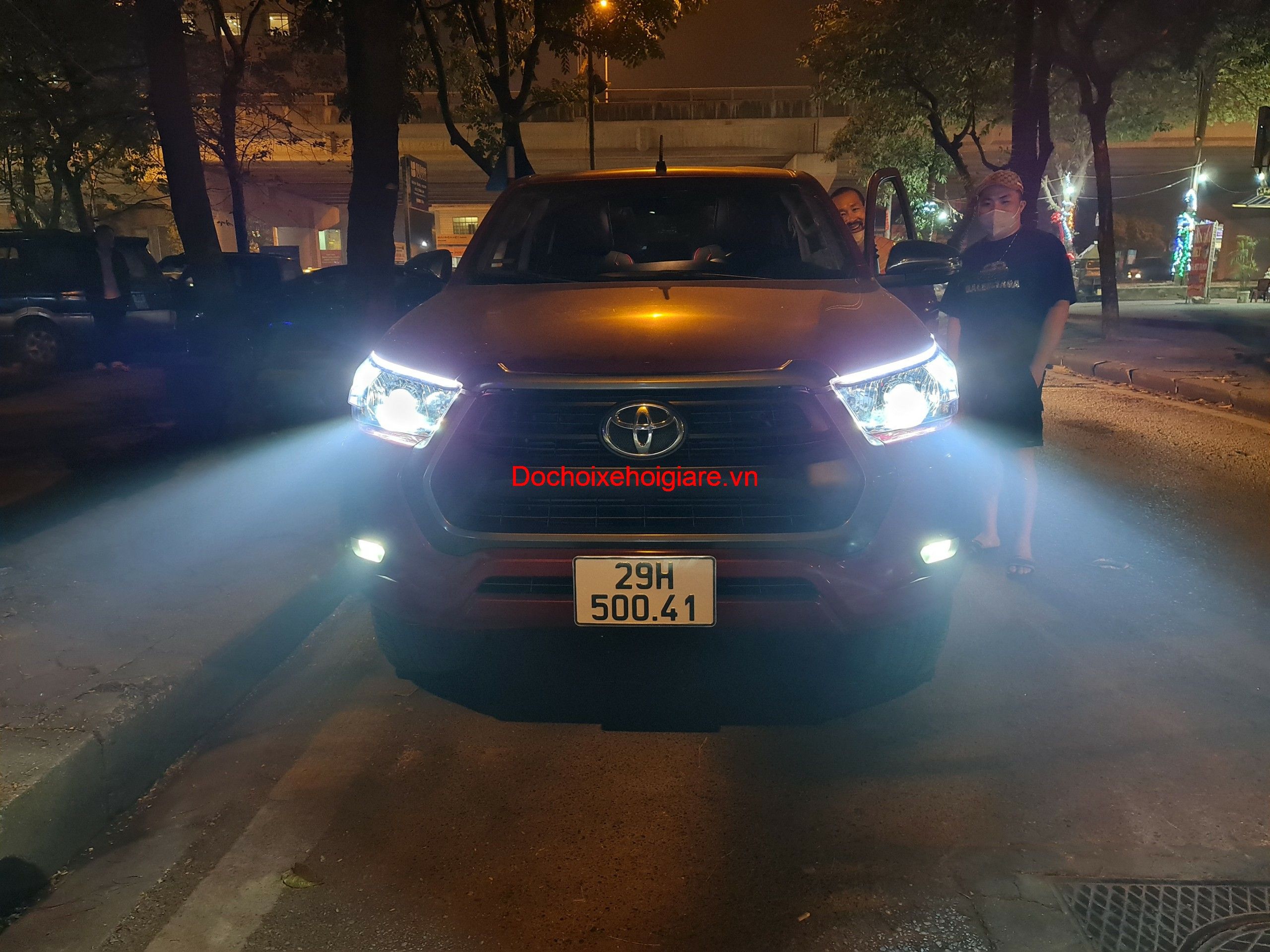 Độ Đèn Bi Pha Led Laser Xenon Toyota Hilux 2021 Giá Rẻ Nhất. Bao Dùng Thử 30 Ngày. Bảo Hành Tối Thiểu 2 Năm