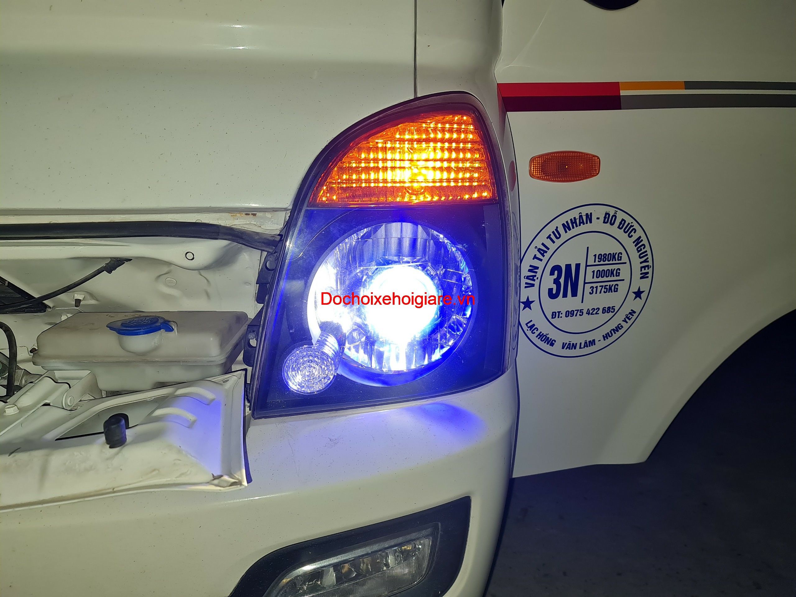 Độ Đèn Bi Pha Led Laser Xenon Xe Tải Hyundai Porter H150 Giá Rẻ Nhất. Bao Dùng Thử 30 Ngày. Bảo Hành Tối Thiểu 2 Năm