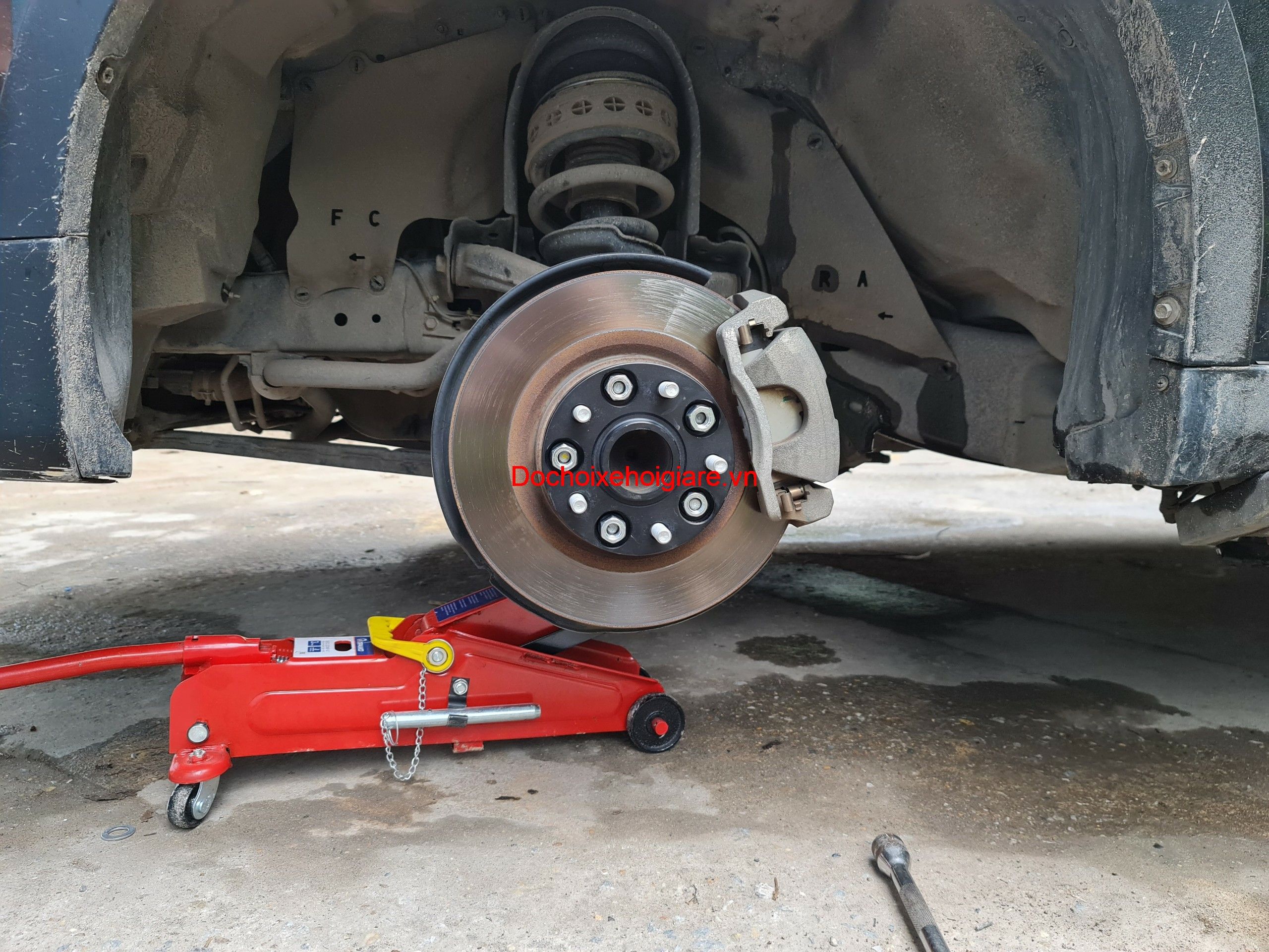 Miếng Đệm Mở Rộng Lốp Xe Toyota Innova - Wheel Spacers Hợp Kim Nhôm - Có Gờ Định Tâm