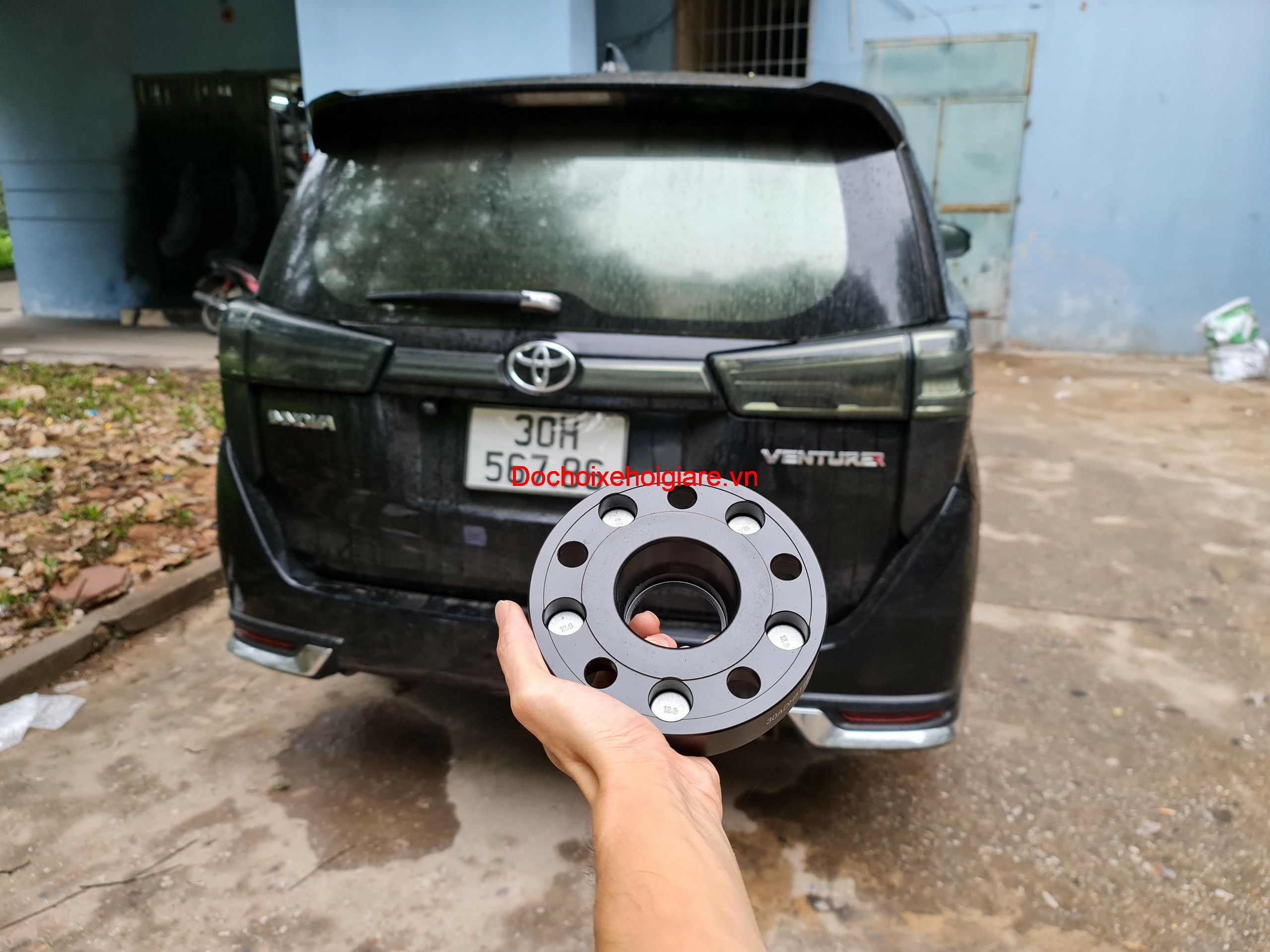 Miếng Đệm Mở Rộng Lốp Xe Toyota Innova - Wheel Spacers Hợp Kim Nhôm - Có Gờ Định Tâm