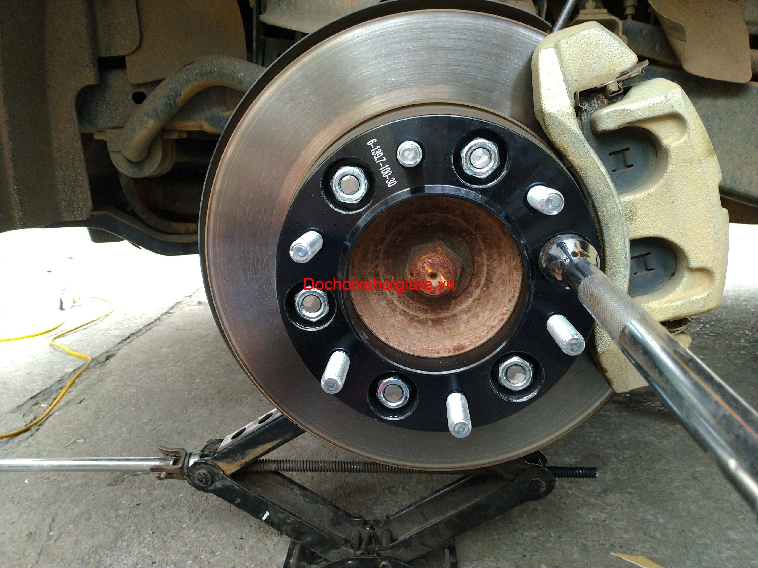 Miếng Đệm Mở Rộng Lốp Xe Isuzu Mu-7 - Wheel Spacers Hợp Kim Nhôm - Có Gờ Định Tâm