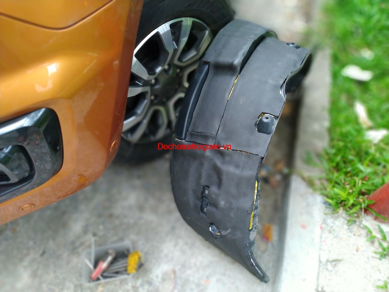 Cách âm chống ồn hốc lốp ô tô: Vật liệu 3 lớp dày 8mm