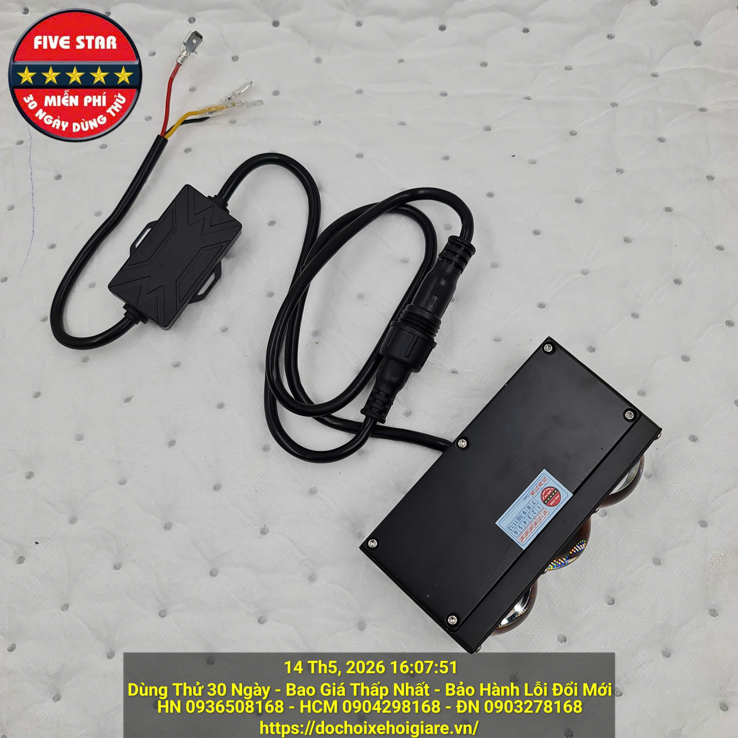 Den-Tro-Sang-3-Mat-Bi-Led-3-Mau-75W-Five-Star-TS3-Ultra-12.jpg?v=1778826122