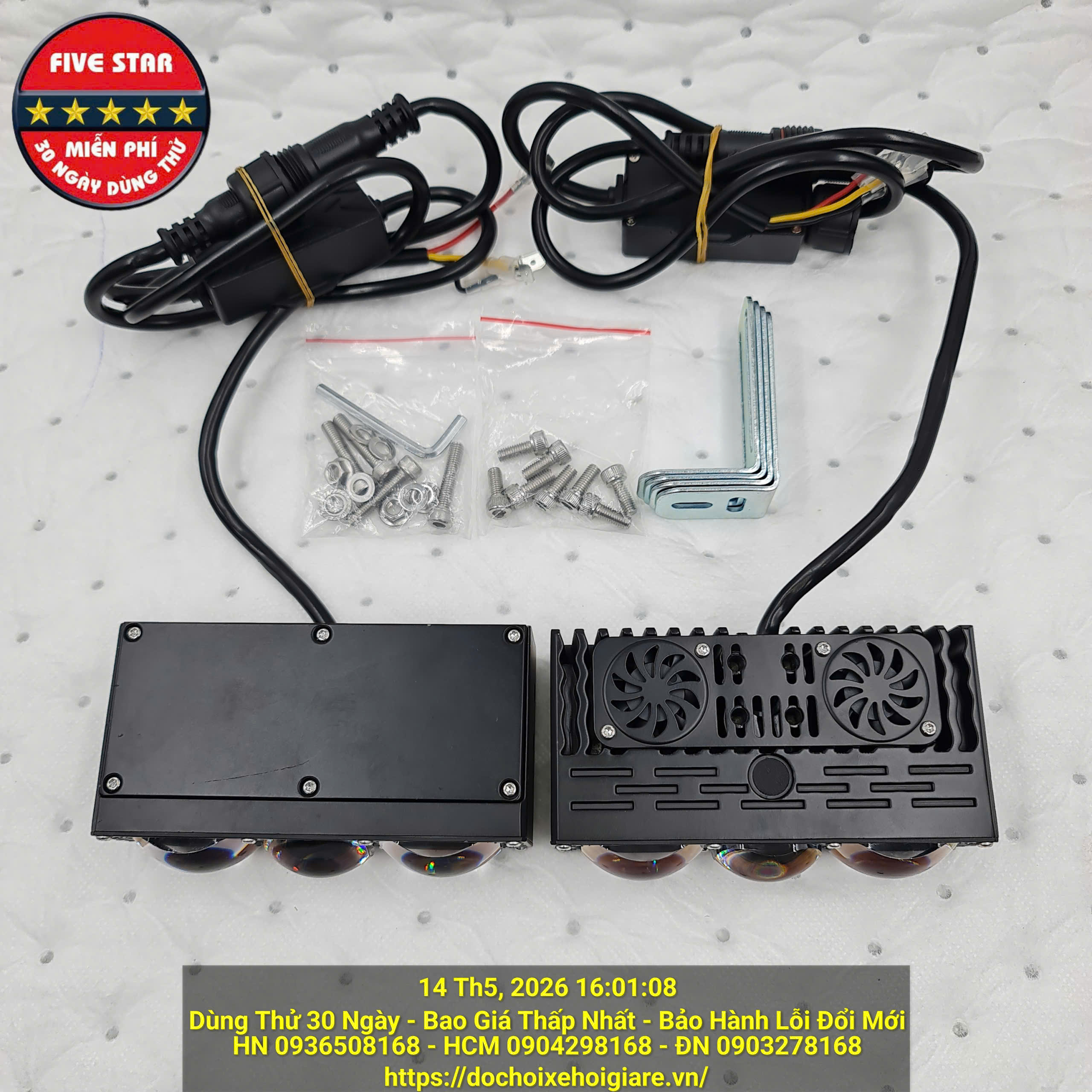 Den-Tro-Sang-3-Mat-Bi-Led-Matrix-3-Mau-Cot-60W-Pha-75W-Five-Star-TS3-Ultra-12.jpg?v=1779002236