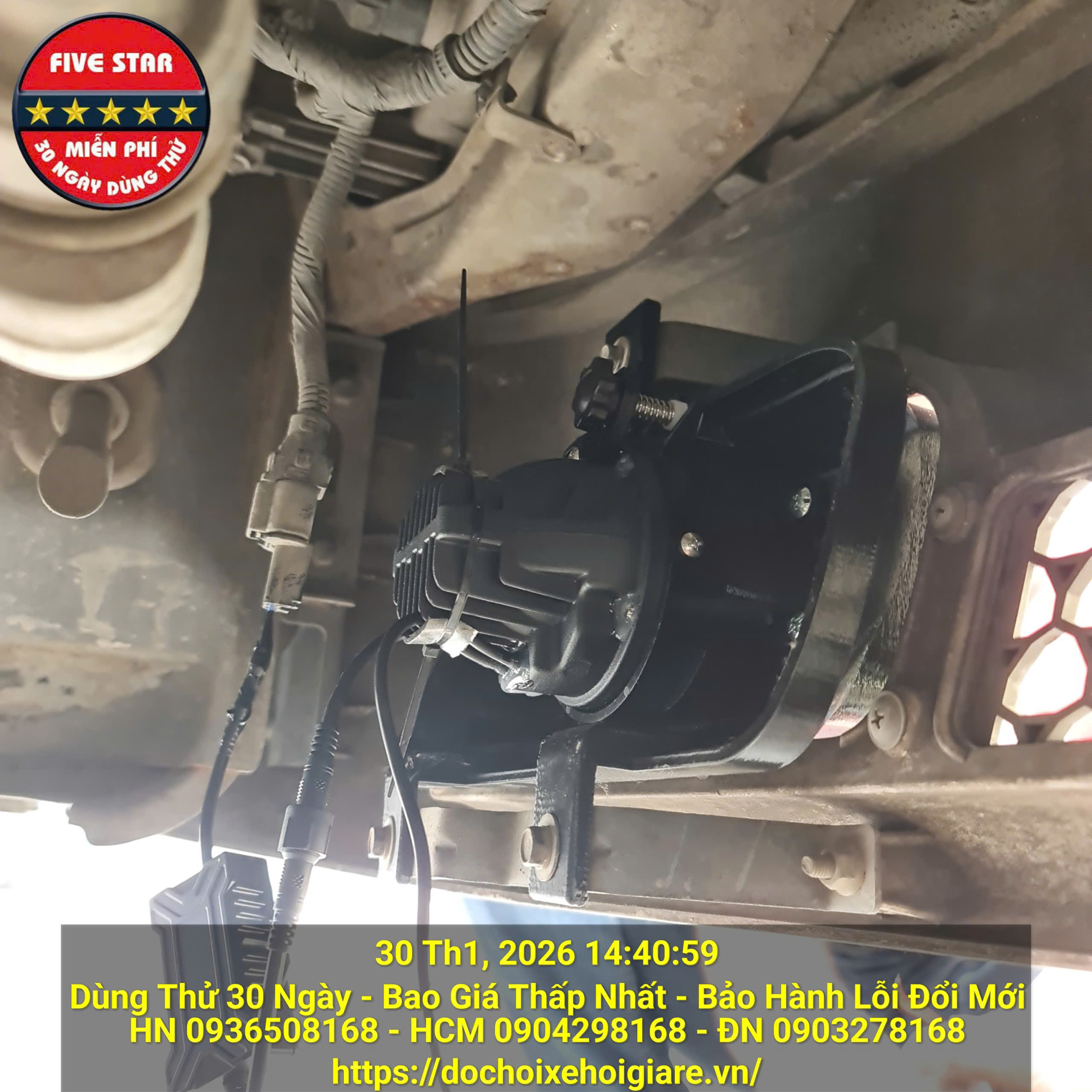 Den-gam-Bi-Xenon-Led-hai-che-do-pha-cos-cho-Hyundai-County-8.jpg?v=1772875729