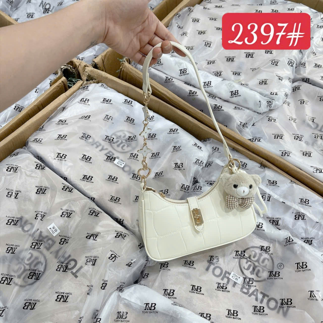 2397# Túi kẹp nách Cow Kitty da rắn