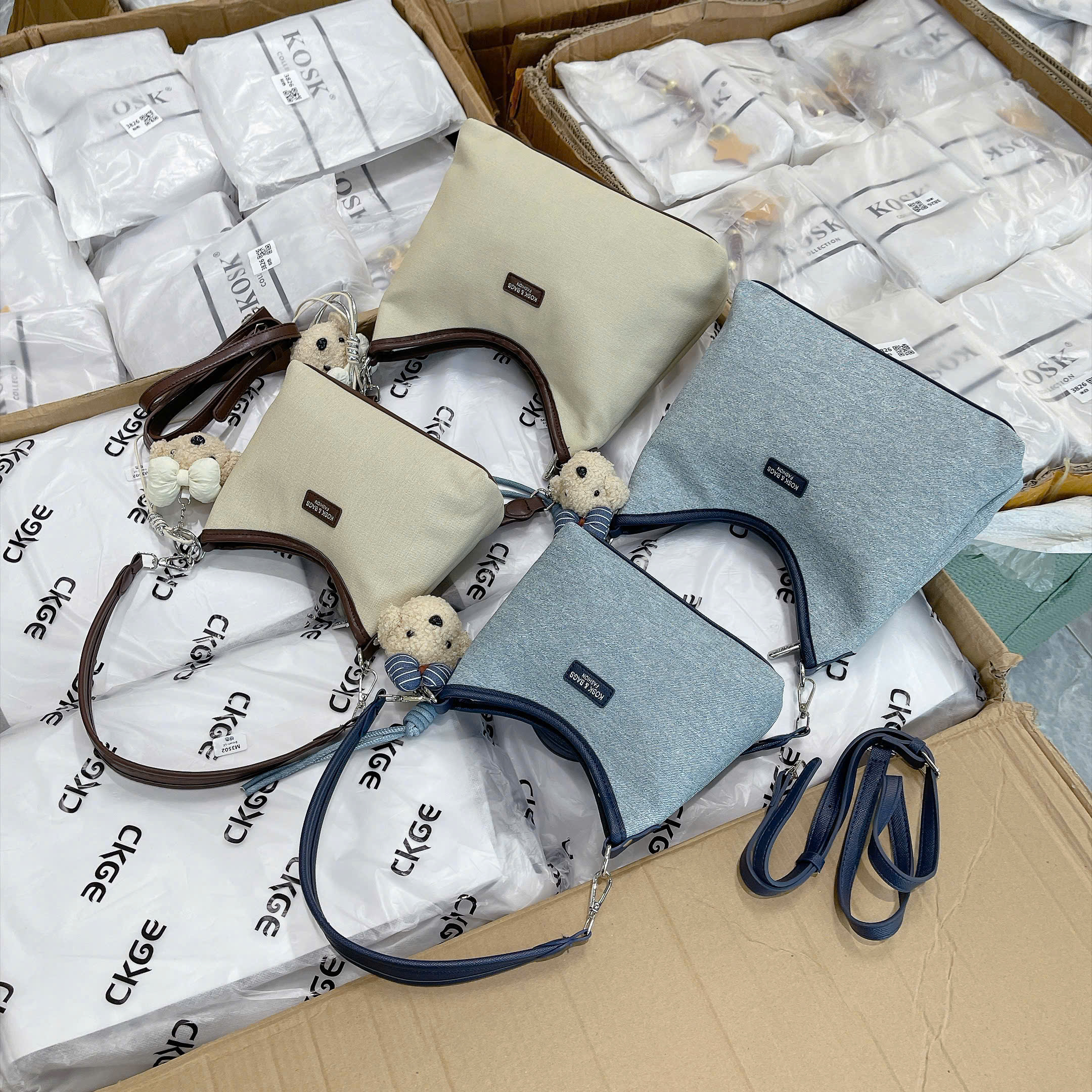 0056BE# Túi K&B fashion charm cún nơ sz bé