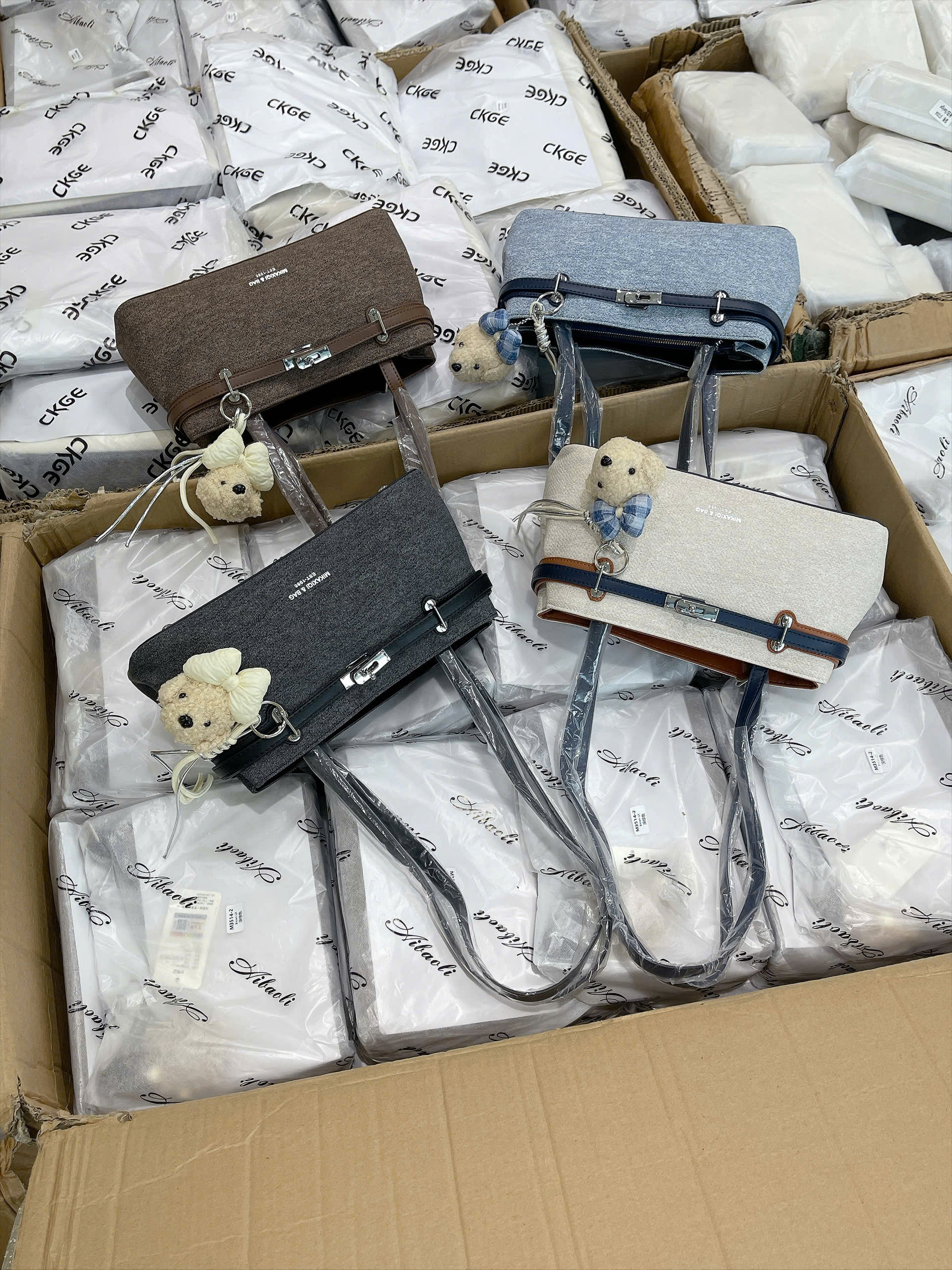 0243# Túi kẹp nách Mikaxiqi & Bags charm cún nơ