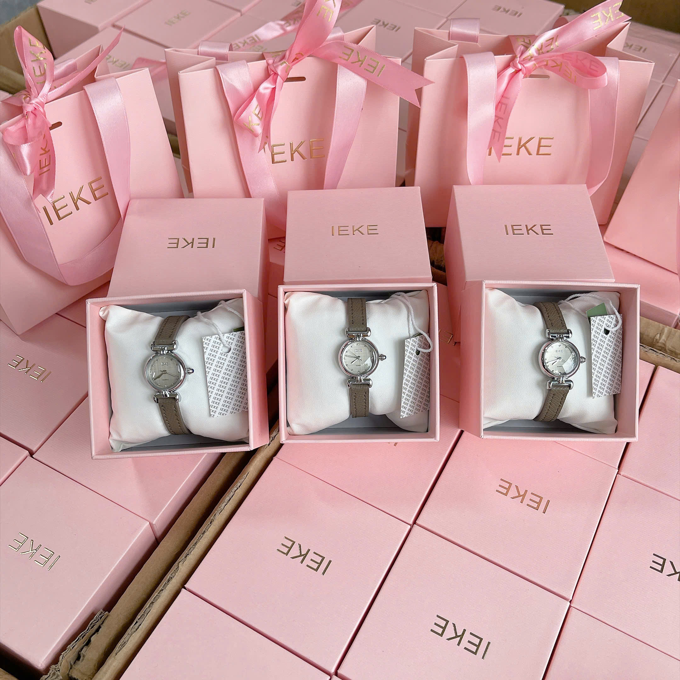 0707-1# Đồng hồ Ieke mặt tròn dây da