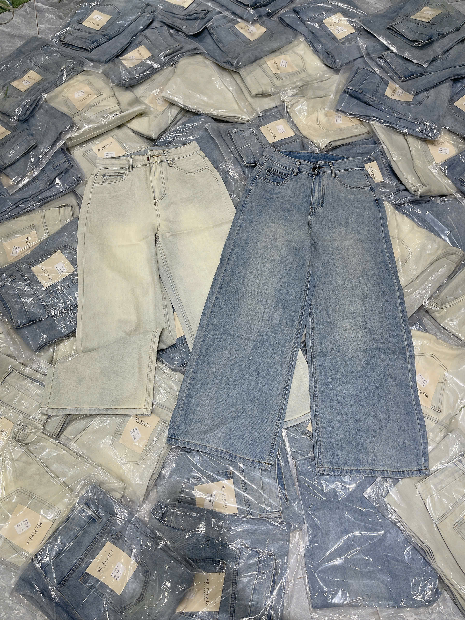 52001# Quần Jean ME ống rộng