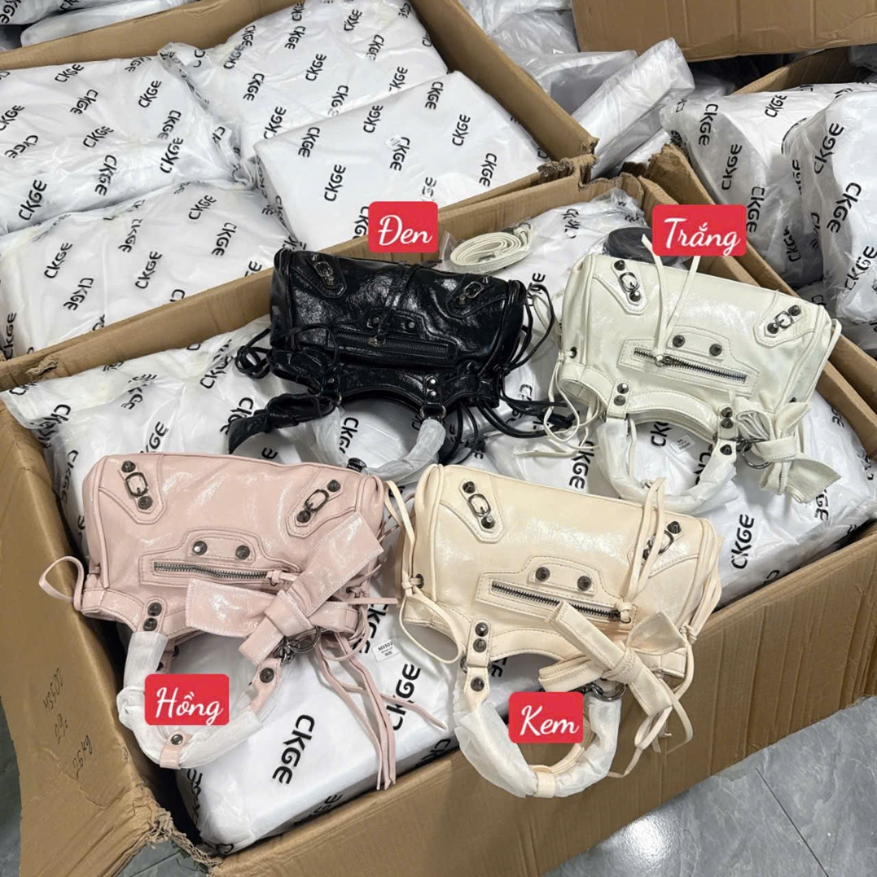 65067# Túi xách nữ dáng ngang thắt nơ