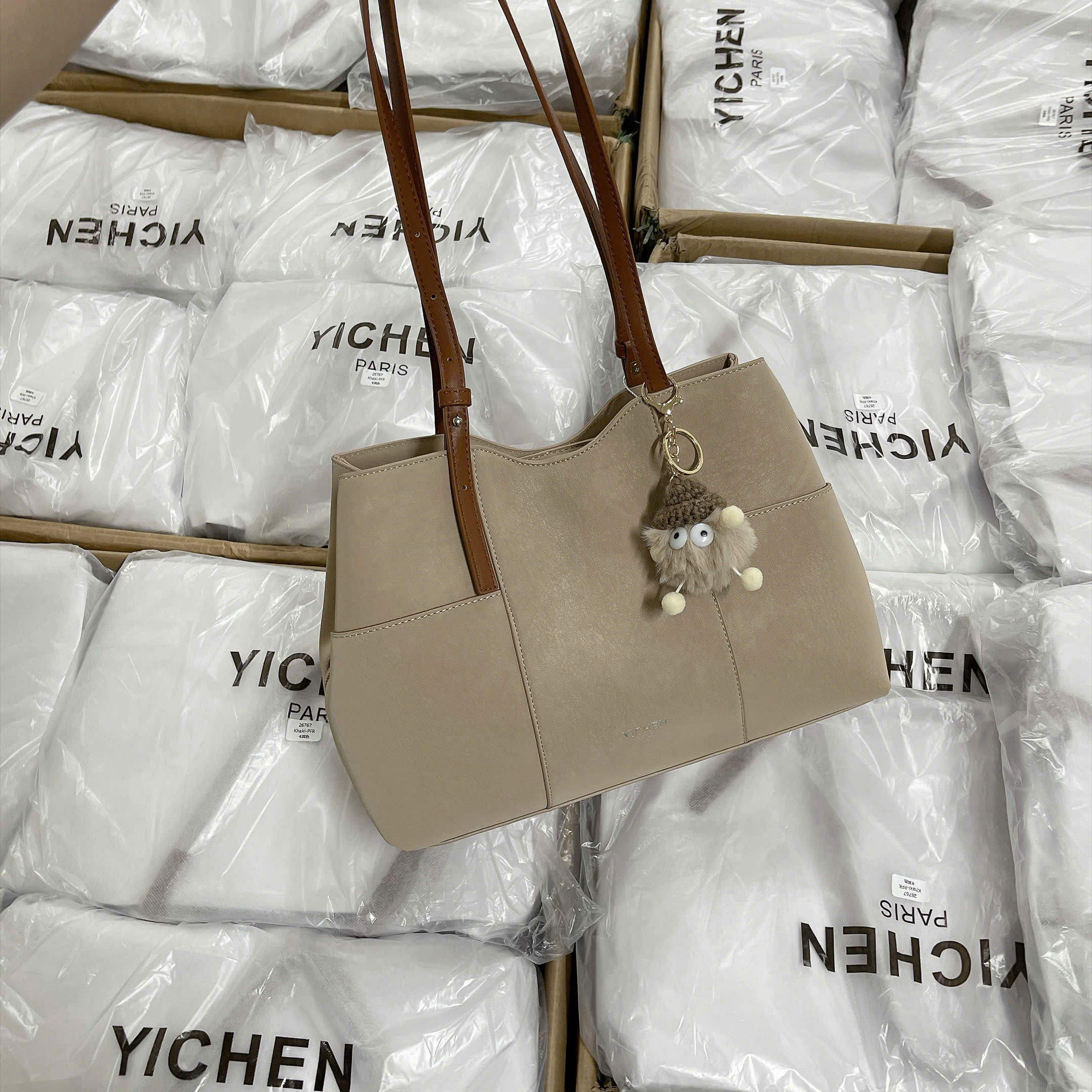 M26767# Túi Yichen bigsize charm bông