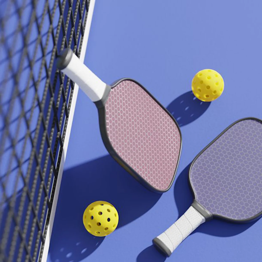 Vợt và bóng pickleball