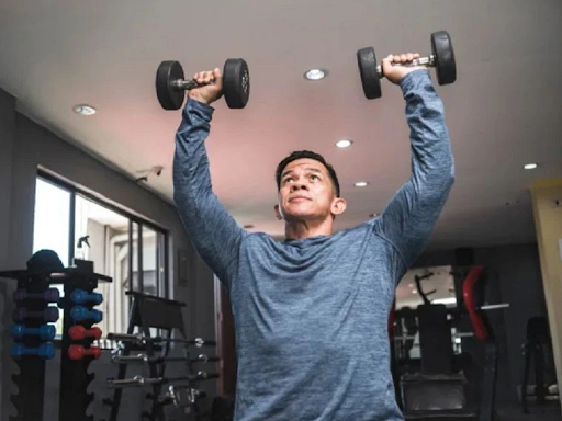 Tập tăng cơ tay giúp giảm cân hiệu quả