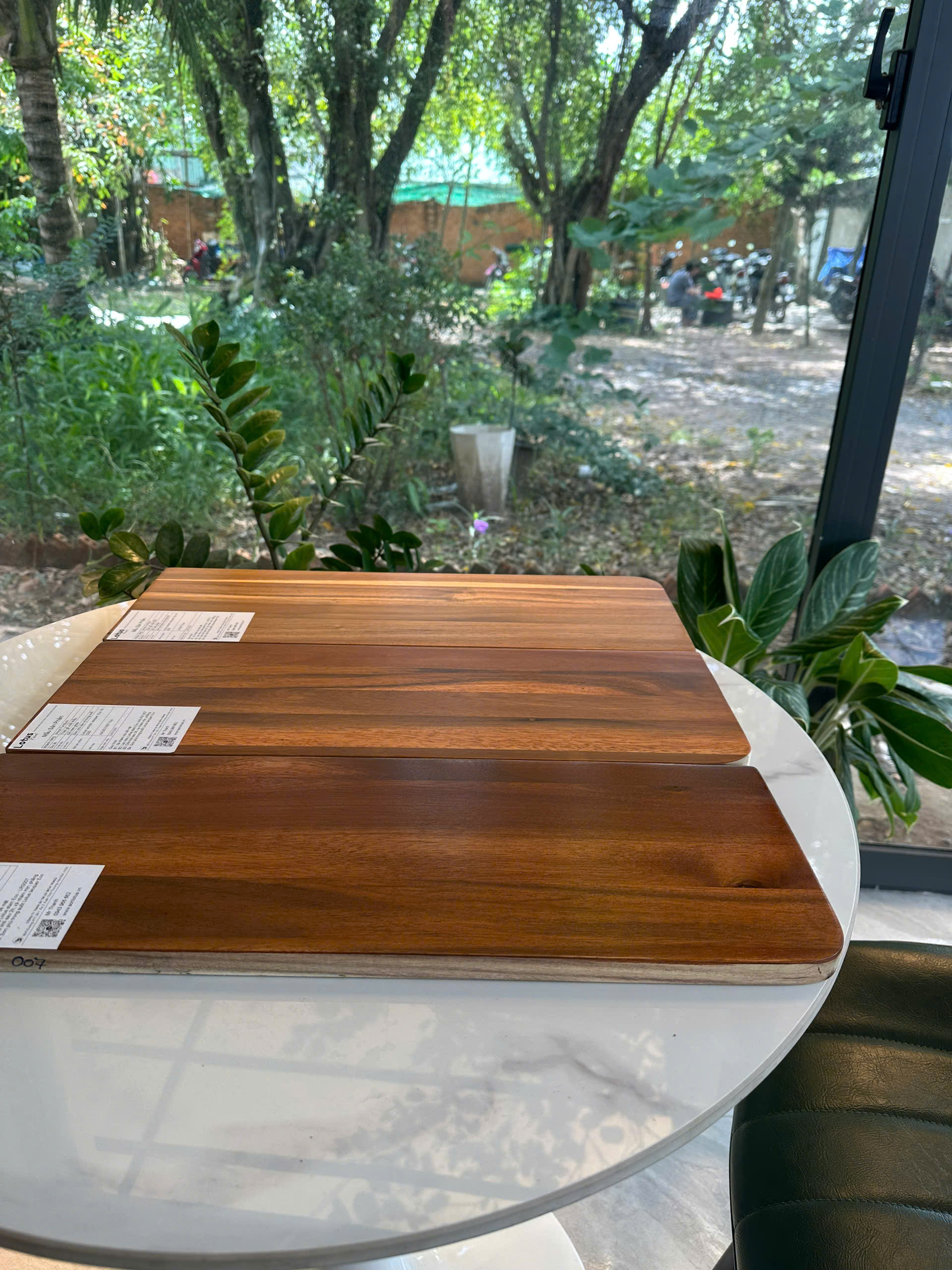 Mẫu sơn sàn gỗ tự nhiên