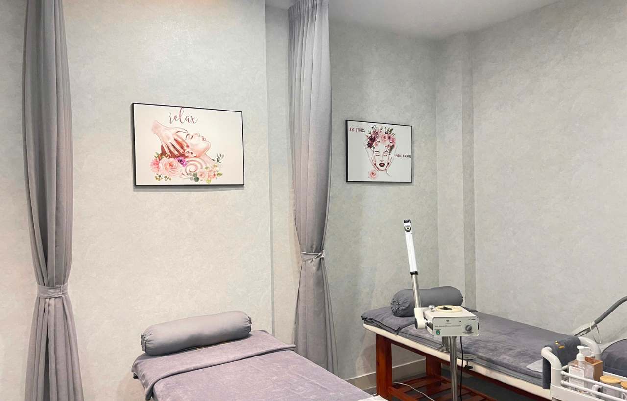 thi công giấy dán tường spa Quận 3