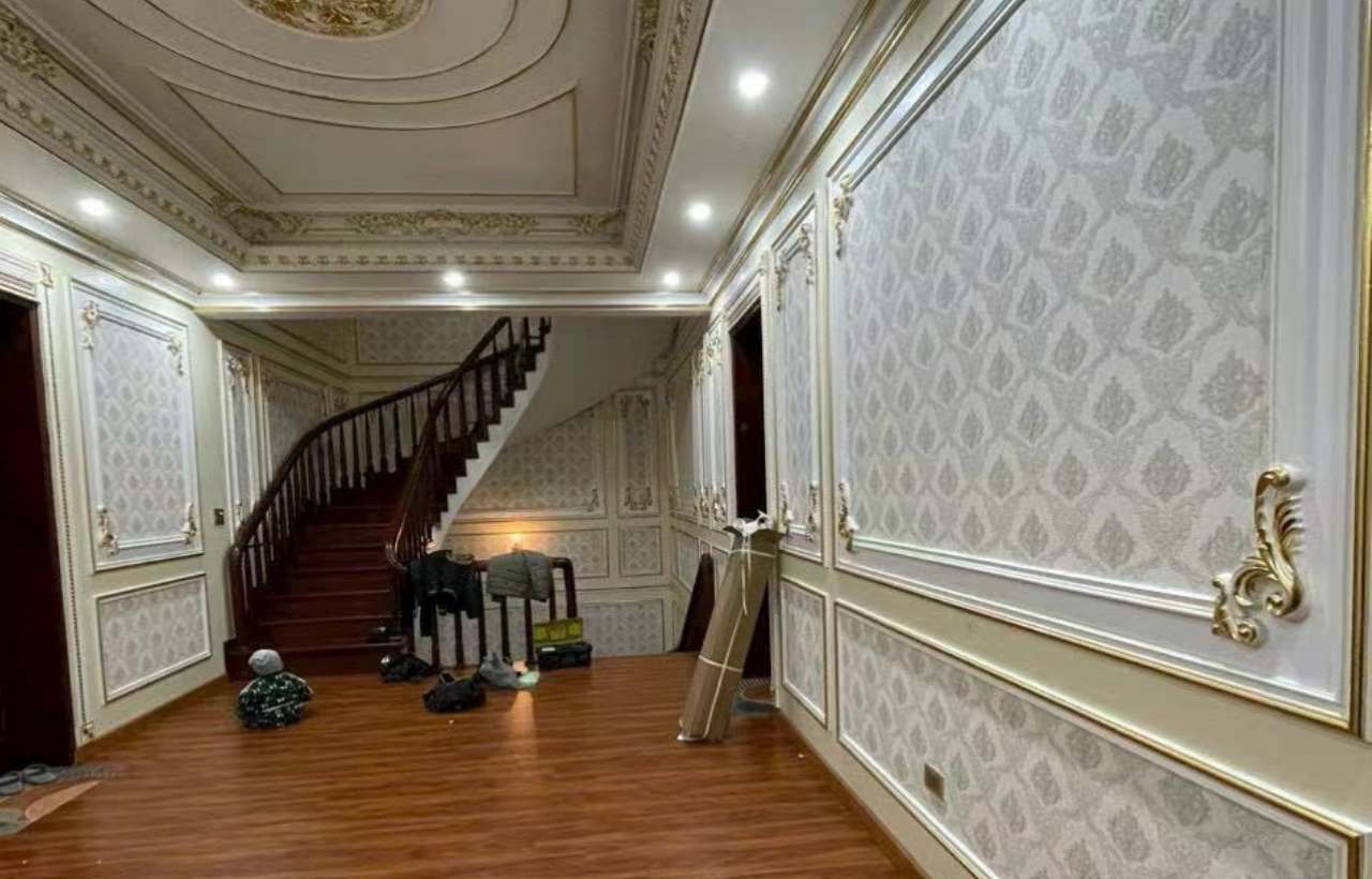 giấy dán tường hoa văn tân cổ điển quận 3