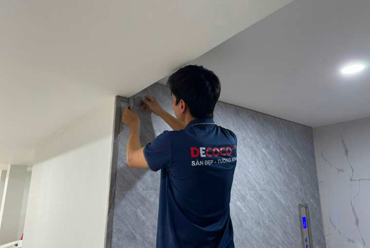 Thi Công Tấm Nhựa Ốp Tường Trọn Gói