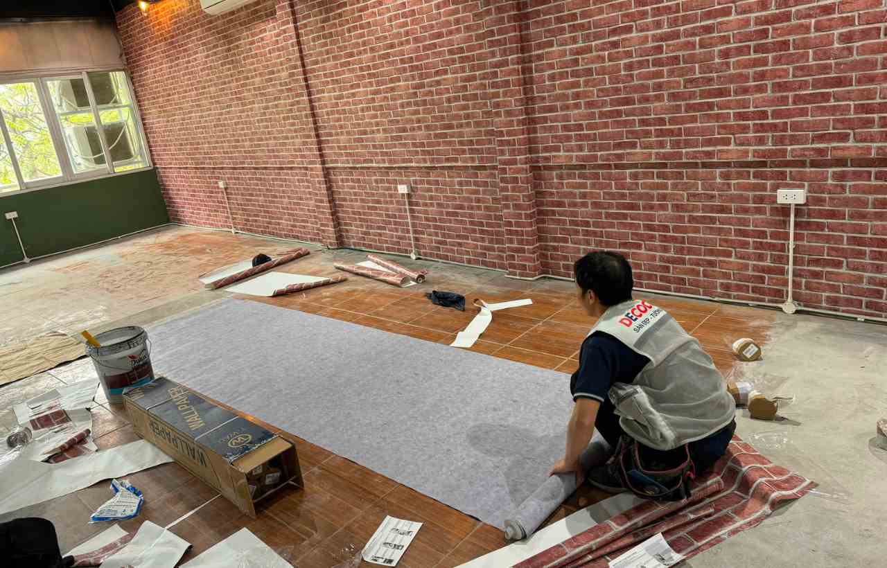 Thi công giấy dán tường đúng kỹ thuật giúp giấy bền đẹp nhất