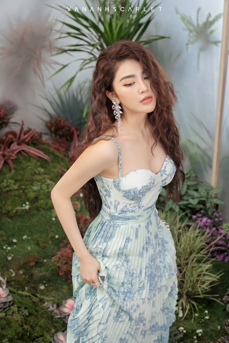 Váy hai dây 2 dây nhung xếp tầng dáng dài maxi xoè | Shopee Việt Nam