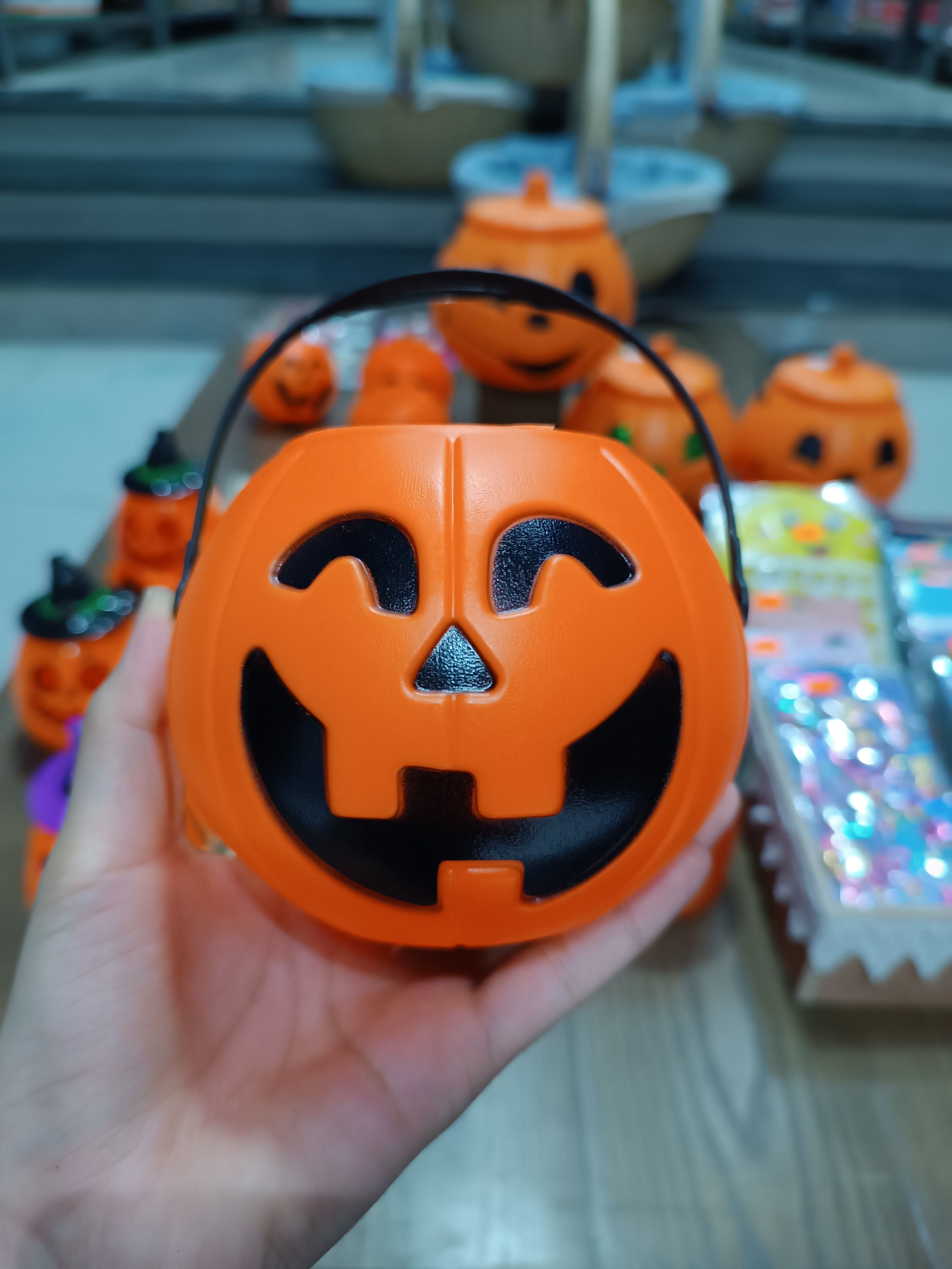 Bí ngô Halloween nhỏ