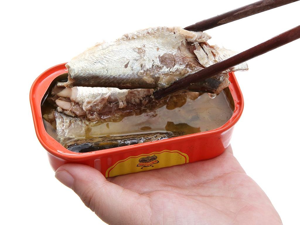 Seacrown Sardines in Vegetable Oil - Cá Trích Ngâm Dầu 90g