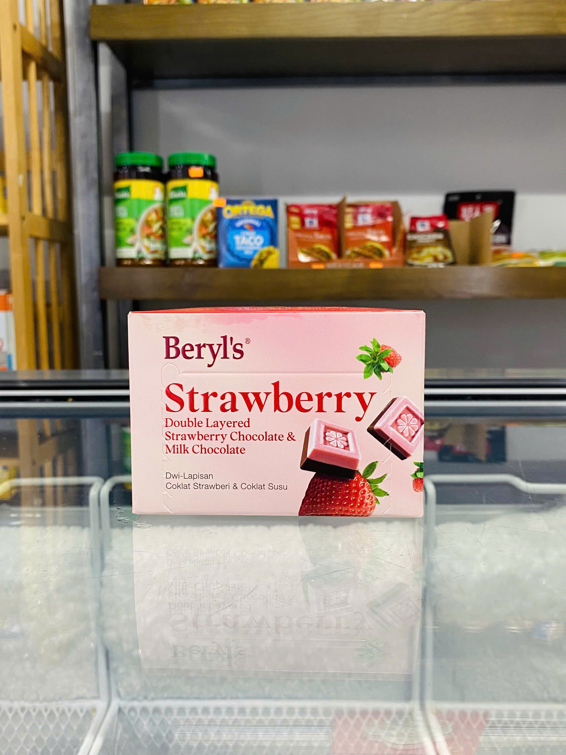 Beryl's Strawberry Chocolate 60g
