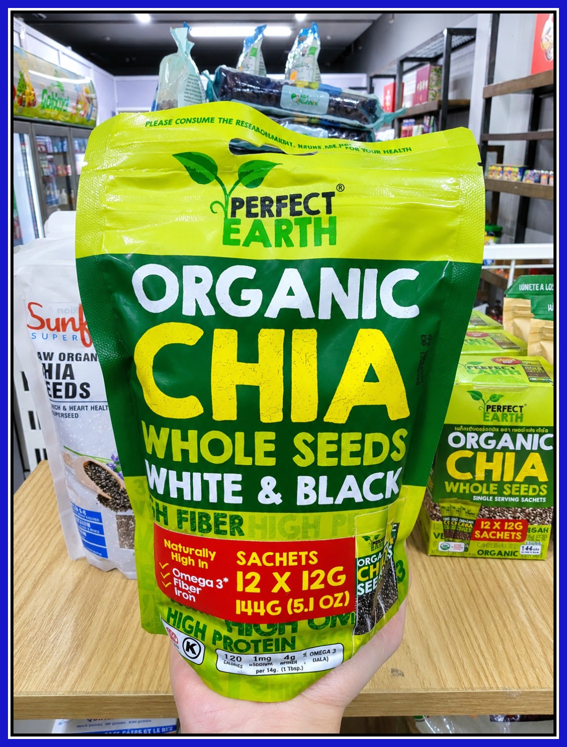 Hạt Chia Hữu Cơ Perfect Earth Organic túi 144g