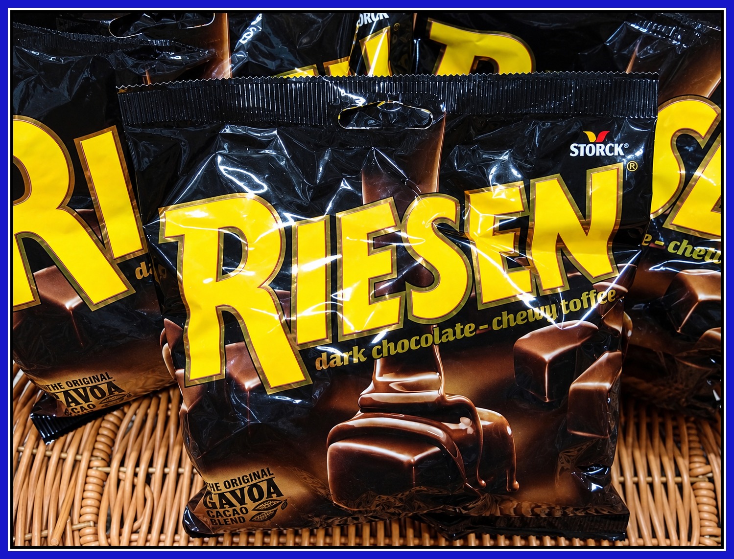 Riesen Kẹo sô cô la nhân mềm 150g