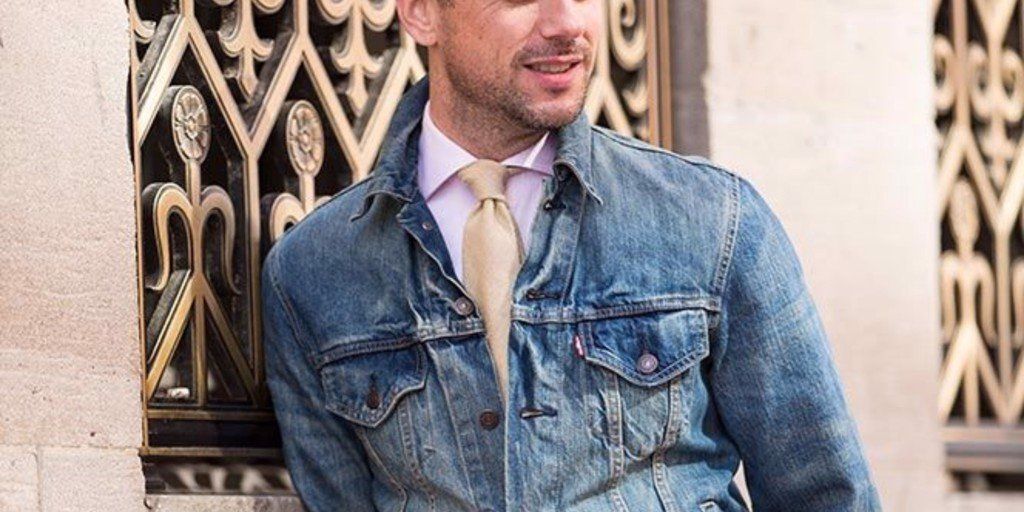 Màu Sắc của Áo Khoác Jeans và Cách mặc Áo Khoác Jeans |AKUBA