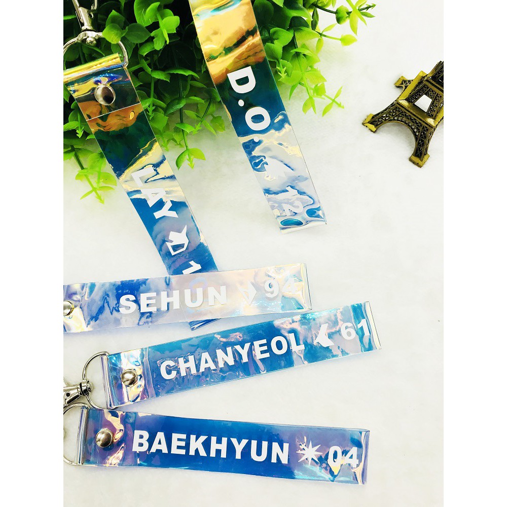 Nametag trong exo strap exo hologram móc điện thoại