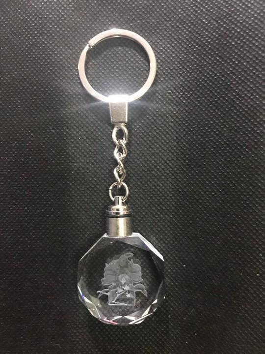Móc khóa phát sáng Fullmetal Alchemist Giả kim thuật sư thủy tinh pha lê anime chibi