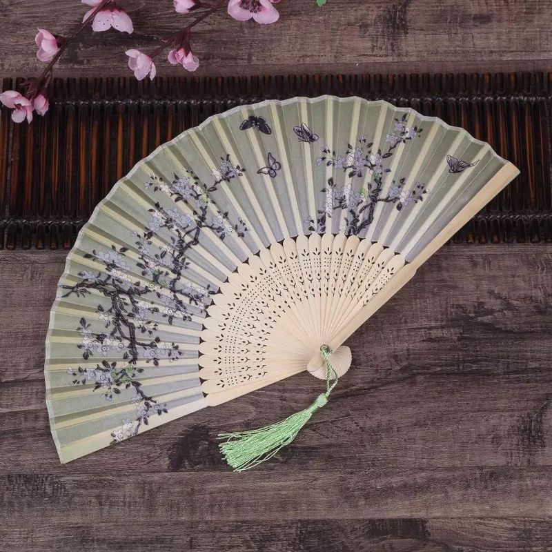 Quạt cổ trang dây tuyến xanh chấm xanh phong cách cổ trang quà tặng trang trí