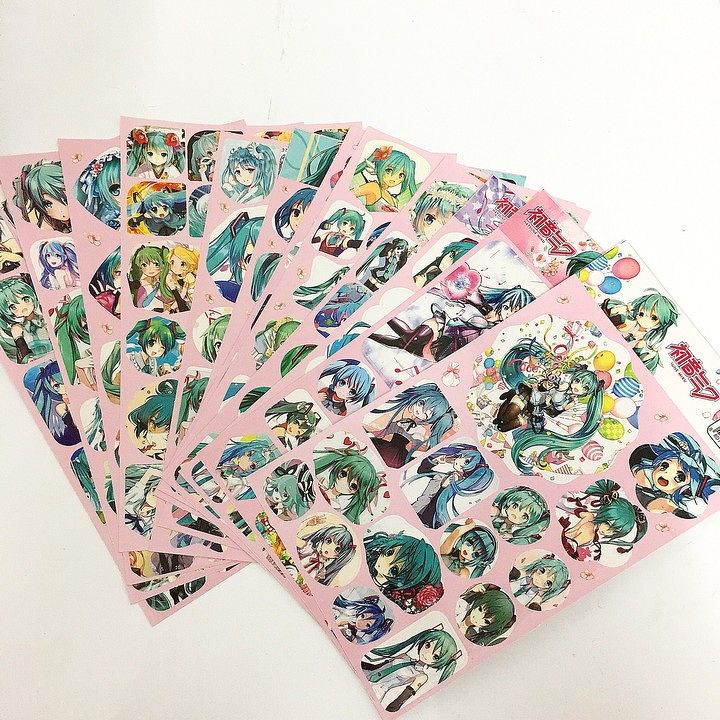 Ảnh dán 12 tấm sticker Miku album ảnh dán anime idol dễ thương