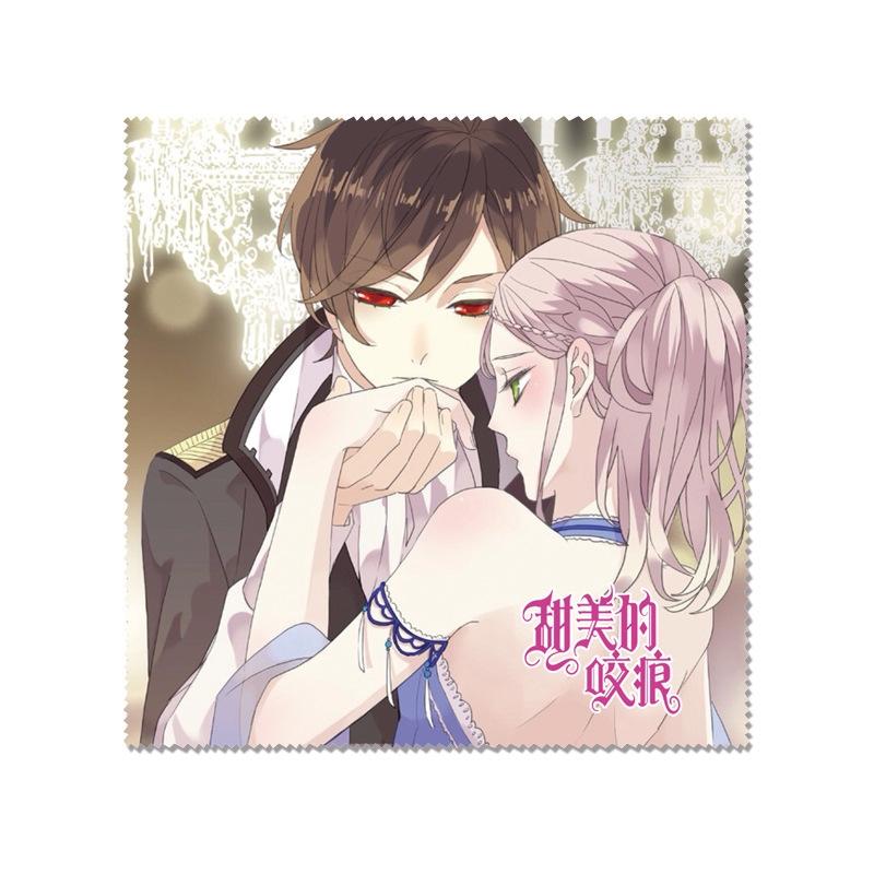 Khăn lau kính Vết Cắn Ngọt Ngào ảnh đẹp in hình anime chibi quà tặng xinh xắn dễ thương