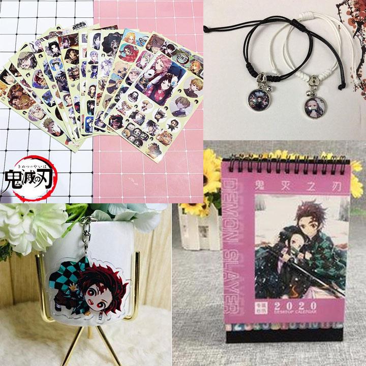 (M20) Combo 4 món anime KIMETSU NO YAIBA gồm sticker 12 tấm vòng đôi móc khóa mica lịch