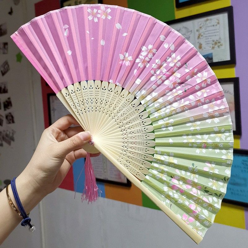 Quạt Cổ Trang xếp cầm tay Hồng saku xanh lá quà tặng xinh xắn phong cách Trung Quốc
