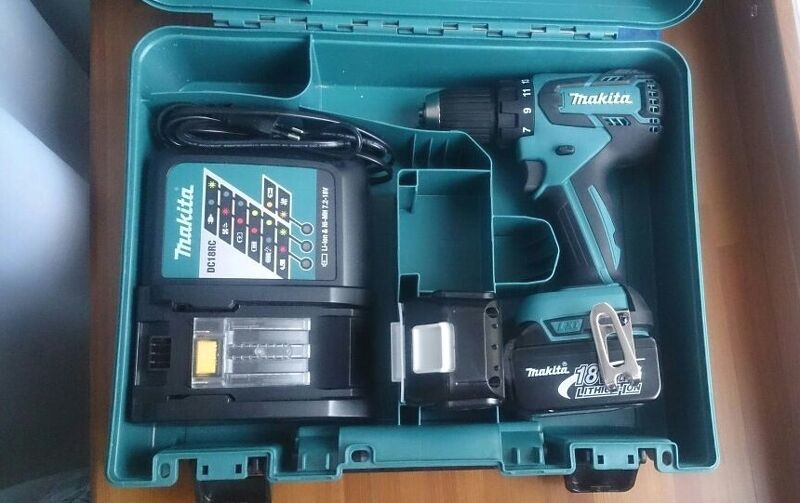 Máy Khoan Và Vặn Vít Dùng Pin(18V) Makita DDF459Z