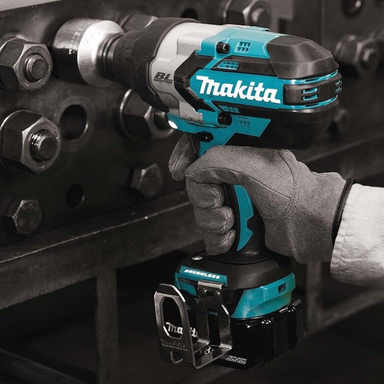 Máy Siết Bu Lông Dùng Pin(18V) Makita DTW1002Z