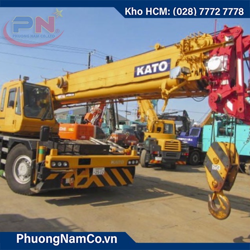 Cho Thuê Xe Cẩu 25 Tấn Bánh Lốp Kato KR-25H