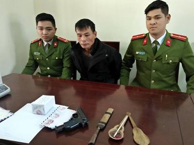 Kẻ sát nhân bệnh hoạn đội lốt ngôi sao ca nhạc và vụ án mạng kinh hoàng