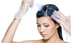 LỰA CHỌN THUỐC NHUỘM TÓC THẢO DƯỢC ĐỂ TỰ NHUỘM TẠI NHÀ