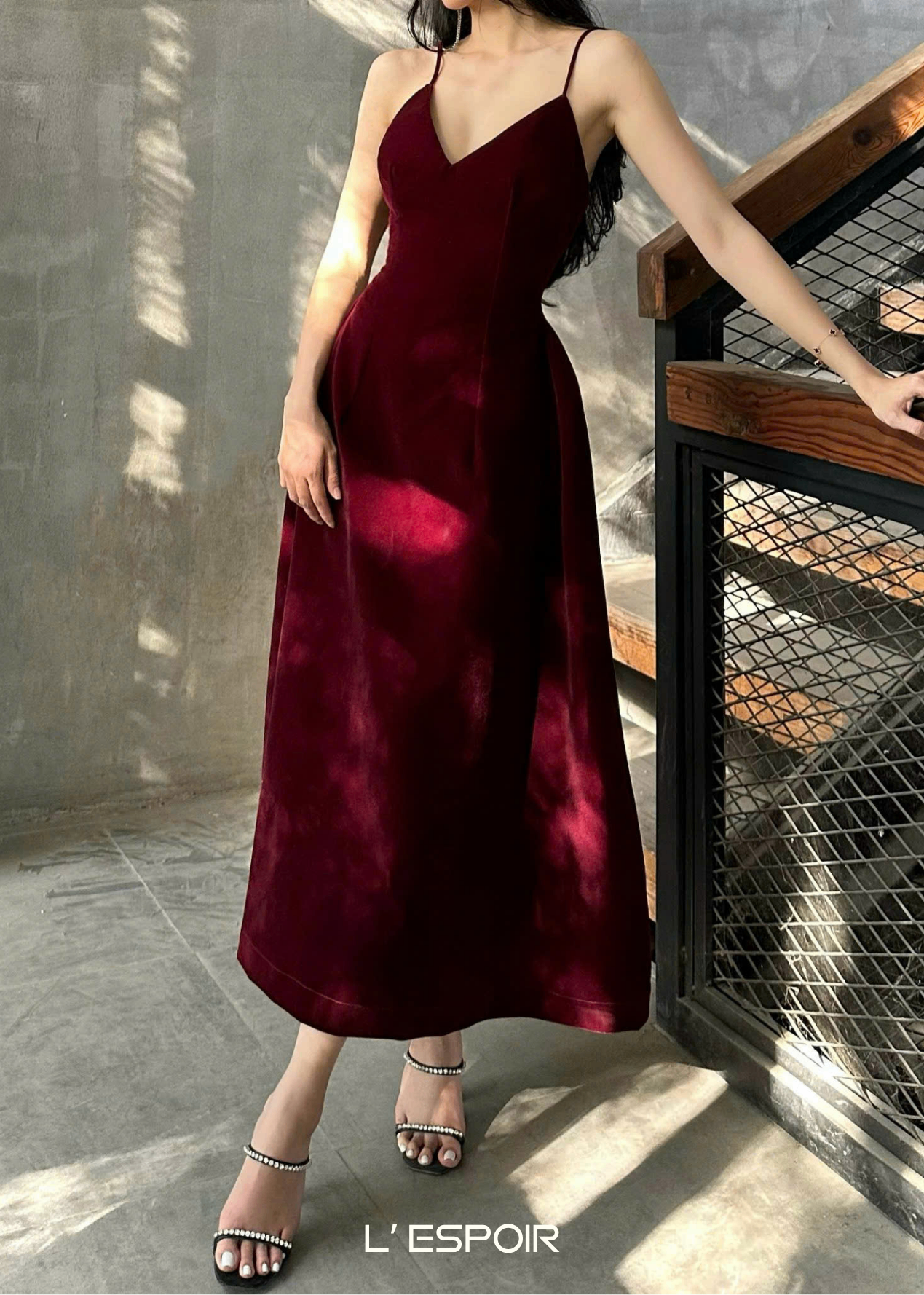 LP.000537 Đỏ Rượu