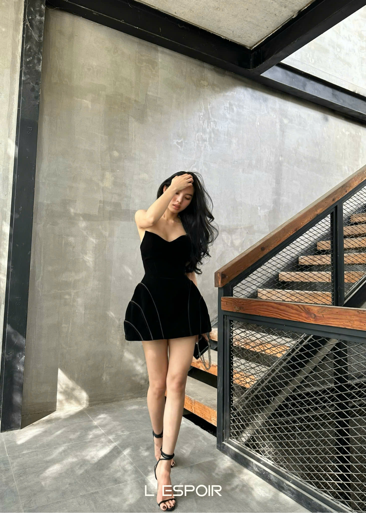LP.000585 Đen